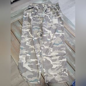 3 pair of light weight pants size 2X